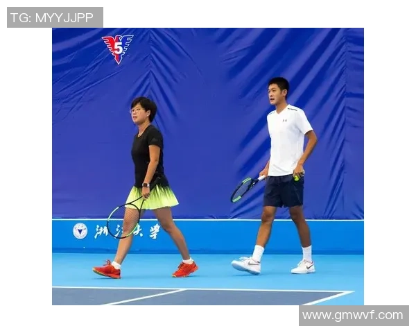 重庆网球队攻势变革探秘：重塑战术与技术的全新篇章